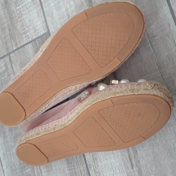 TORY BURCH..VELVET..JEWELED ESPADRILLES..10 - Picture 8 of 11
